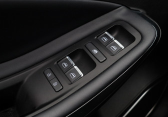 Подержанный автомобиль Omoda S5 2024 года (19 фото)