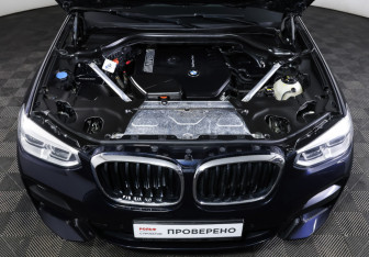 Подержанный автомобиль BMW X4 2018 года (9 фото)