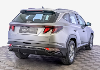 Подержанный автомобиль Hyundai Tucson 2021 года (5 фото)