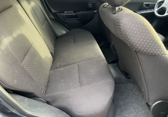 Подержанный автомобиль Mitsubishi Pajero Pinin 2004 года (11 фото)