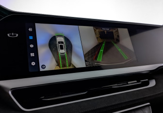 Подержанный автомобиль Geely Monjaro 2024 года (26 фото)