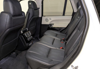 Подержанный автомобиль Land Rover Range Rover 2016 года (12 фото)