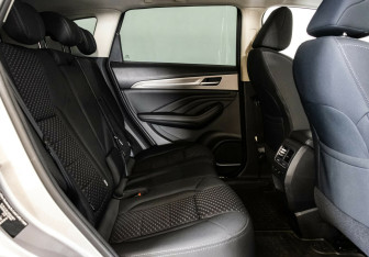 Подержанный автомобиль Haval F7 2019 года (15 фото)