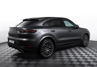 Подержанный автомобиль Porsche Cayenne 2020 года (5 фото)