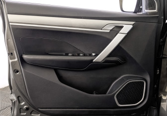 Подержанный автомобиль Geely Coolray 2023 года (19 фото)