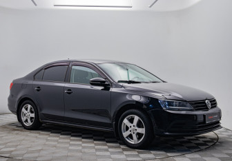Подержанный автомобиль Volkswagen Jetta Sedan 2015 года (7 фото)