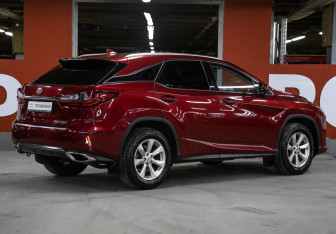 Подержанный автомобиль Lexus RX 2016 года (5 фото)