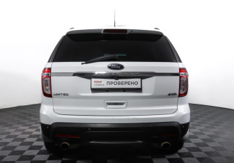 Подержанный автомобиль Ford Explorer 2013 года (6 фото)