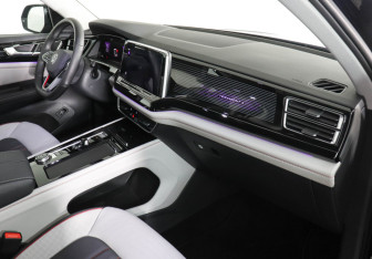 Подержанный автомобиль Volkswagen Teramont 2024 года (10 фото)