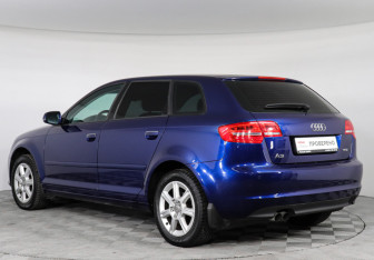 Подержанный автомобиль Audi A3 Hatchback 2012 года (7 фото)