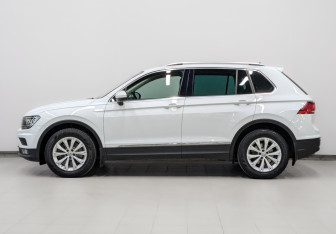 Подержанный автомобиль Volkswagen Tiguan 2018 года (8 фото)