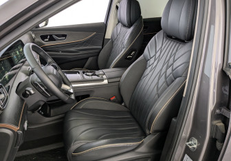 Подержанный автомобиль Jaecoo J8 2024 года (21 фото)