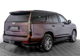 Подержанный автомобиль Cadillac Escalade Suv 2022 года (5 фото)