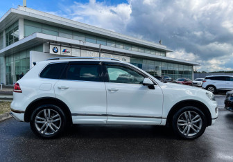 Подержанный автомобиль Volkswagen Touareg 2017 года (4 фото)
