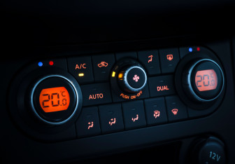 Подержанный автомобиль Nissan Qashqai 2010 года (18 фото)