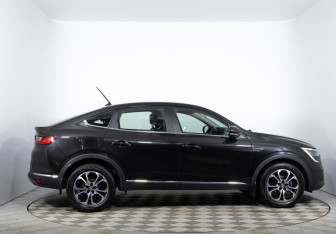 Подержанный автомобиль Renault Arkana 2020 года (4 фото)