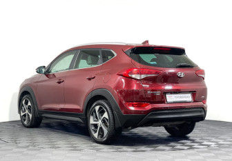Подержанный автомобиль Hyundai Tucson 2016 года (7 фото)