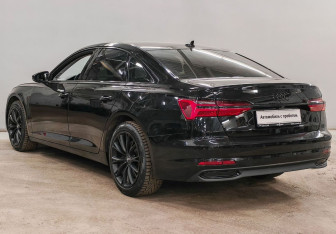 Подержанный автомобиль Audi A6 Wagon 2021 года (7 фото)