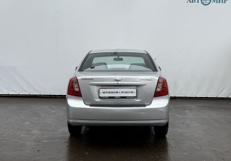 Подержанный автомобиль Chevrolet Lacetti Sedan 2011 года (6 фото)