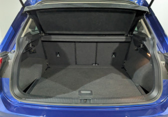 Подержанный автомобиль Volkswagen Tiguan 2021 года (17 фото)