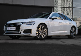 Подержанный автомобиль Audi A6 Sedan 2020 года (10 фото)