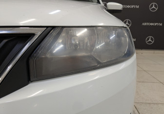 Подержанный автомобиль Skoda Rapid Liftback 2019 года (11 фото)