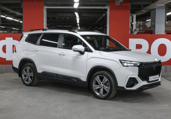 Подержанный автомобиль Geely Okavango 2024 года (3 фото)