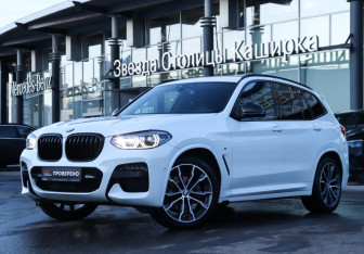 Подержанный автомобиль BMW X3 2019 года (23 фото)