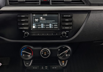 Подержанный автомобиль Kia Rio Sedan 2020 года (17 фото)