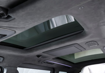 Подержанный автомобиль Zeekr 009 2023 года (20 фото)