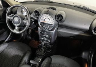 Подержанный автомобиль MINI Countryman 2013 года (9 фото)