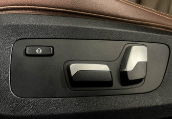 Подержанный автомобиль BMW X7 2020 года (17 фото)