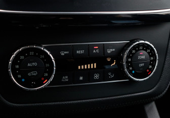 Подержанный автомобиль Mercedes-Benz GLE 2017 года (20 фото)