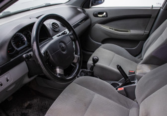 Подержанный автомобиль Chevrolet Lacetti Hatchback 2008 года (10 фото)