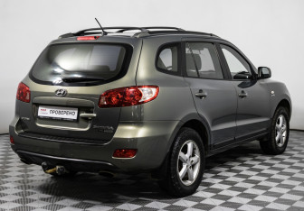 Подержанный автомобиль Hyundai Santa Fe 2006 года (5 фото)