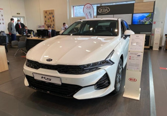 Новый Kia K5 2025 (2 фото)