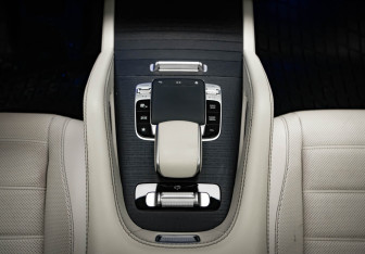 Подержанный автомобиль Mercedes-Benz GLE 2019 года (20 фото)