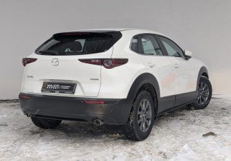 Подержанный автомобиль Mazda CX-30 2020 года (2 фото)