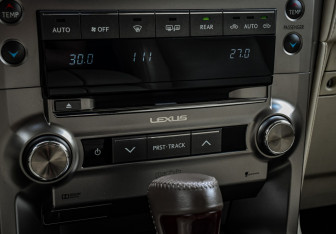 Подержанный автомобиль Lexus GX 2018 года (22 фото)