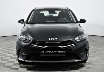Подержанный автомобиль Kia Ceed Wagon 2021 года (2 фото)
