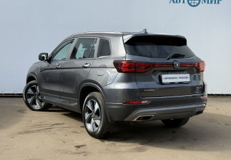 Подержанный автомобиль Changan CS75 2022 года (7 фото)