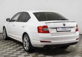 Подержанный автомобиль Skoda Octavia Liftback 2014 года (7 фото)