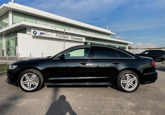 Подержанный автомобиль Audi A6 Sedan 2016 года (8 фото)