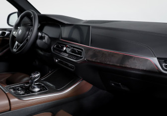 Подержанный автомобиль BMW X5 2019 года (9 фото)