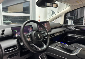 Подержанный автомобиль Wey 80 2025 года (9 фото)