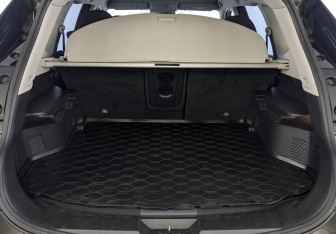 Подержанный автомобиль Nissan X-Trail 2021 года (10 фото)