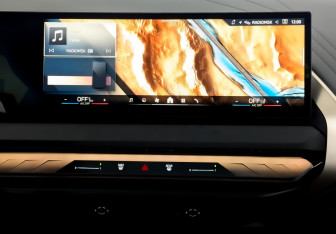 Новый BMW X3 2025 (11 фото)