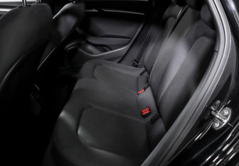 Подержанный автомобиль Audi A3 Sedan 2019 года (10 фото)