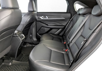 Подержанный автомобиль Haval F7 2024 года (12 фото)