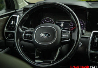Подержанный автомобиль Kia Sorento 2020 года (11 фото)